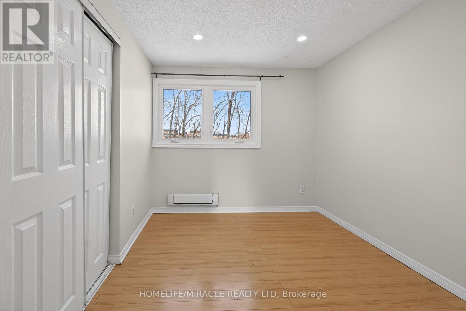 19 Hindquarter Court, Brampton (Central Park), Ontario  L6S 2C3 - Photo 21 - W12652510