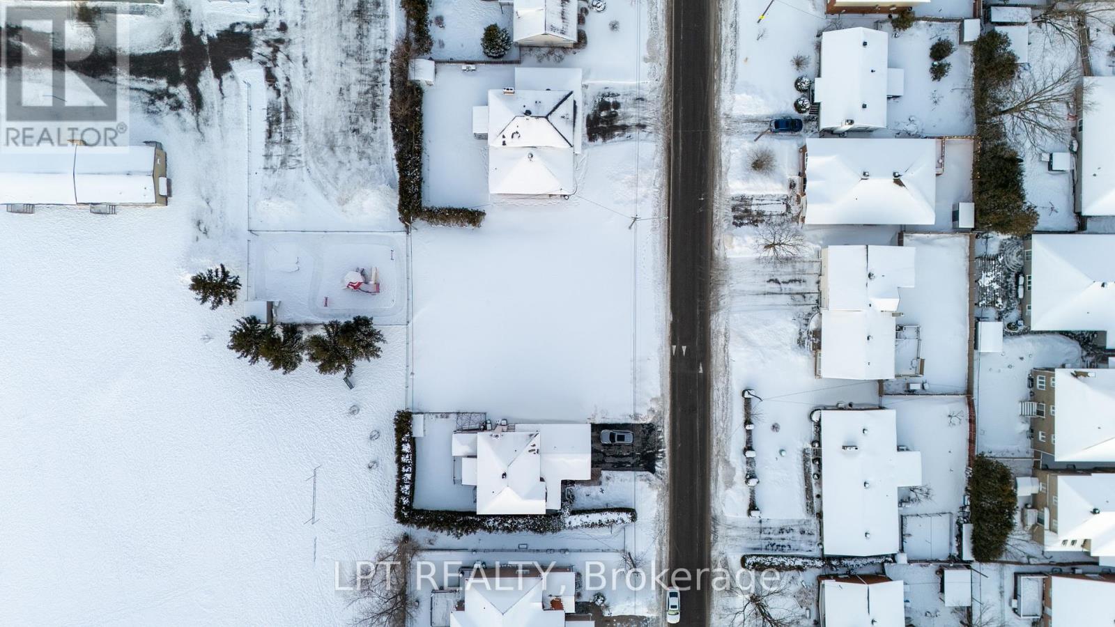 1727 Rosebella Avenue, Ottawa, Ontario  K1T 1G2 - Photo 2 - X12289735