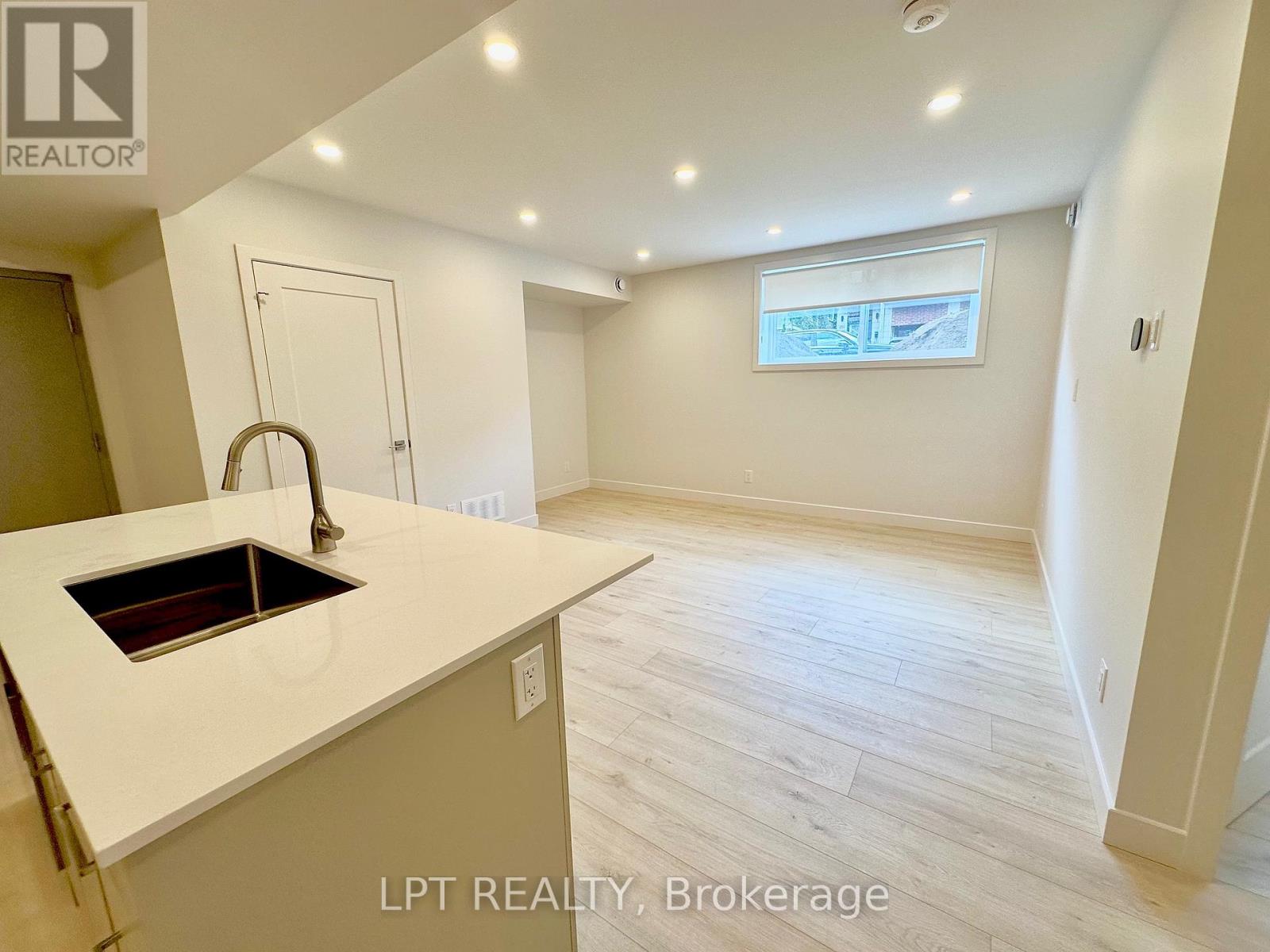 1 - 254 Garneau Street, Ottawa, Ontario  K1L 7T8 - Photo 3 - X12278542