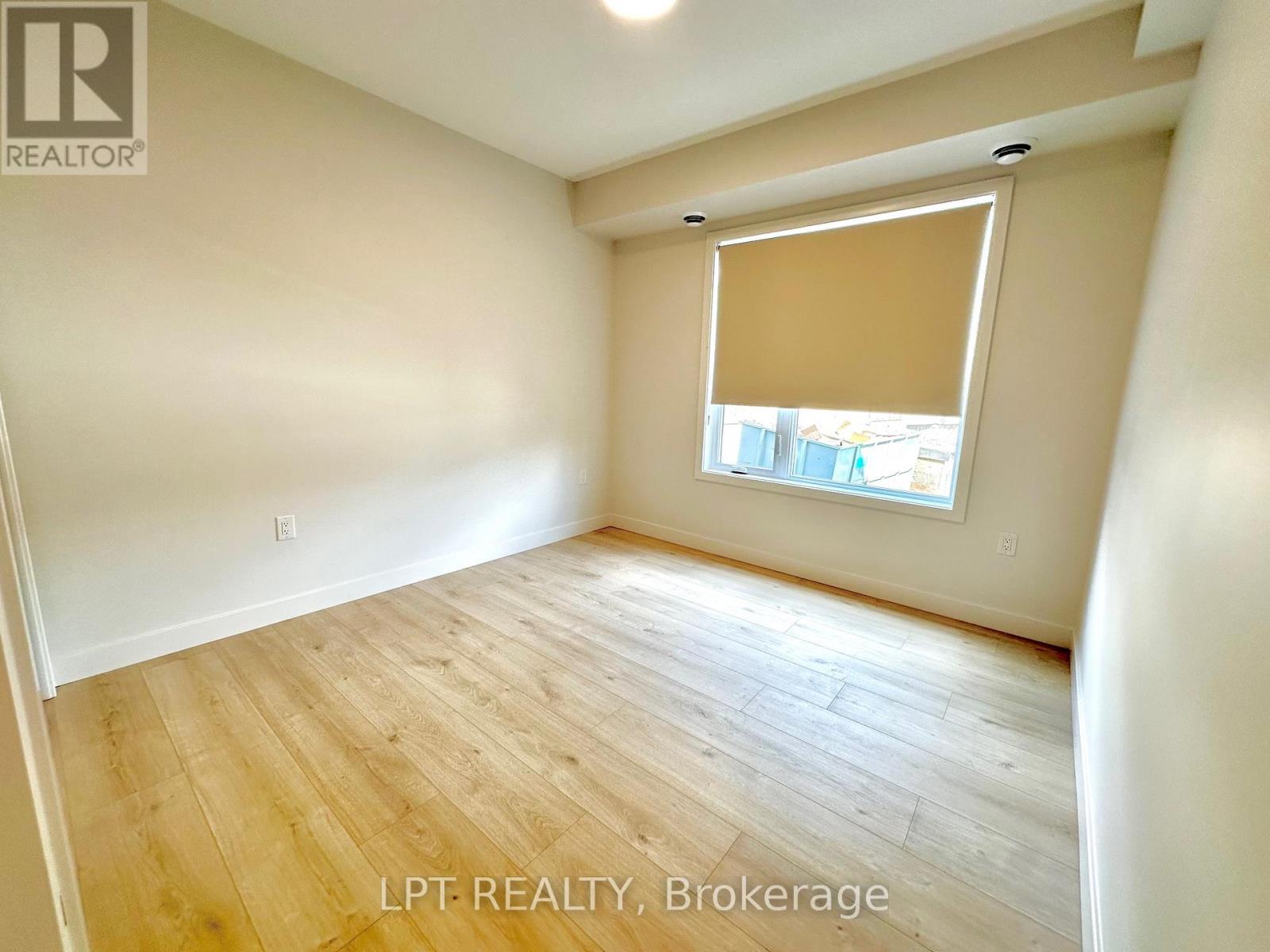 4 - 254 Garneau Street, Ottawa, Ontario  K1L 7T8 - Photo 4 - X12278537