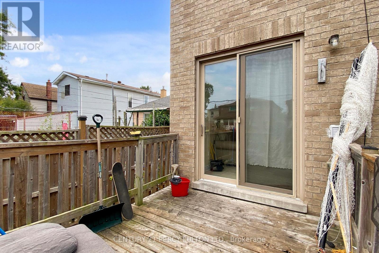 33 Wanstead Avenue, Toronto, Ontario  M1L 3L3 - Photo 48 - E12653744