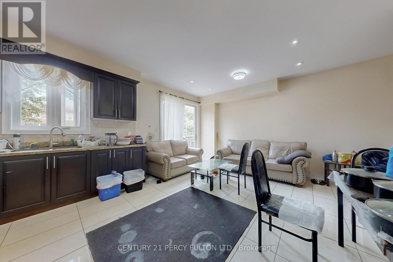 33 Wanstead Avenue, Toronto, Ontario  M1L 3L3 - Photo 8 - E12653744