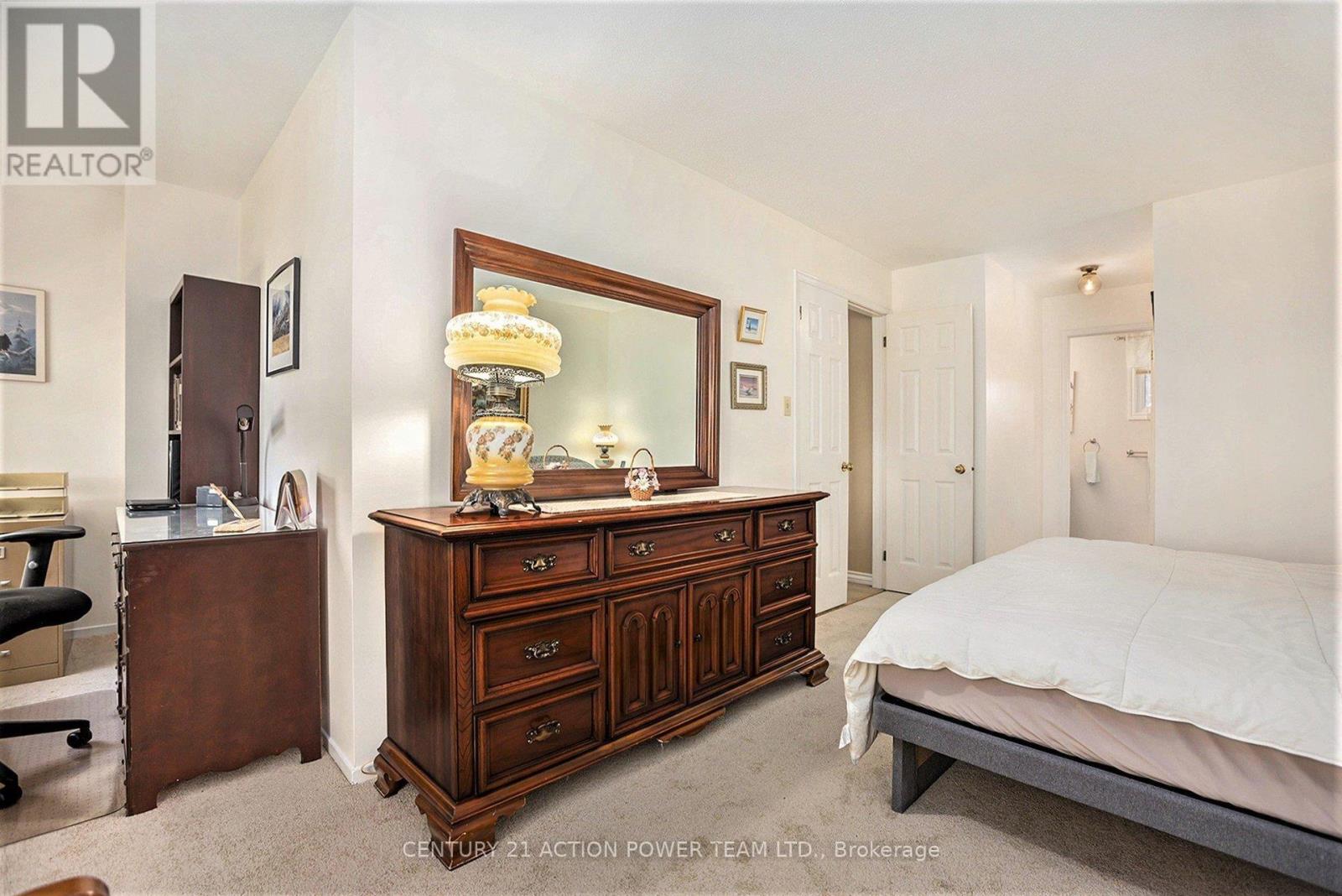 1358 Turner Crescent, Ottawa, Ontario  K1E 2Y4 - Photo 24 - X12526174