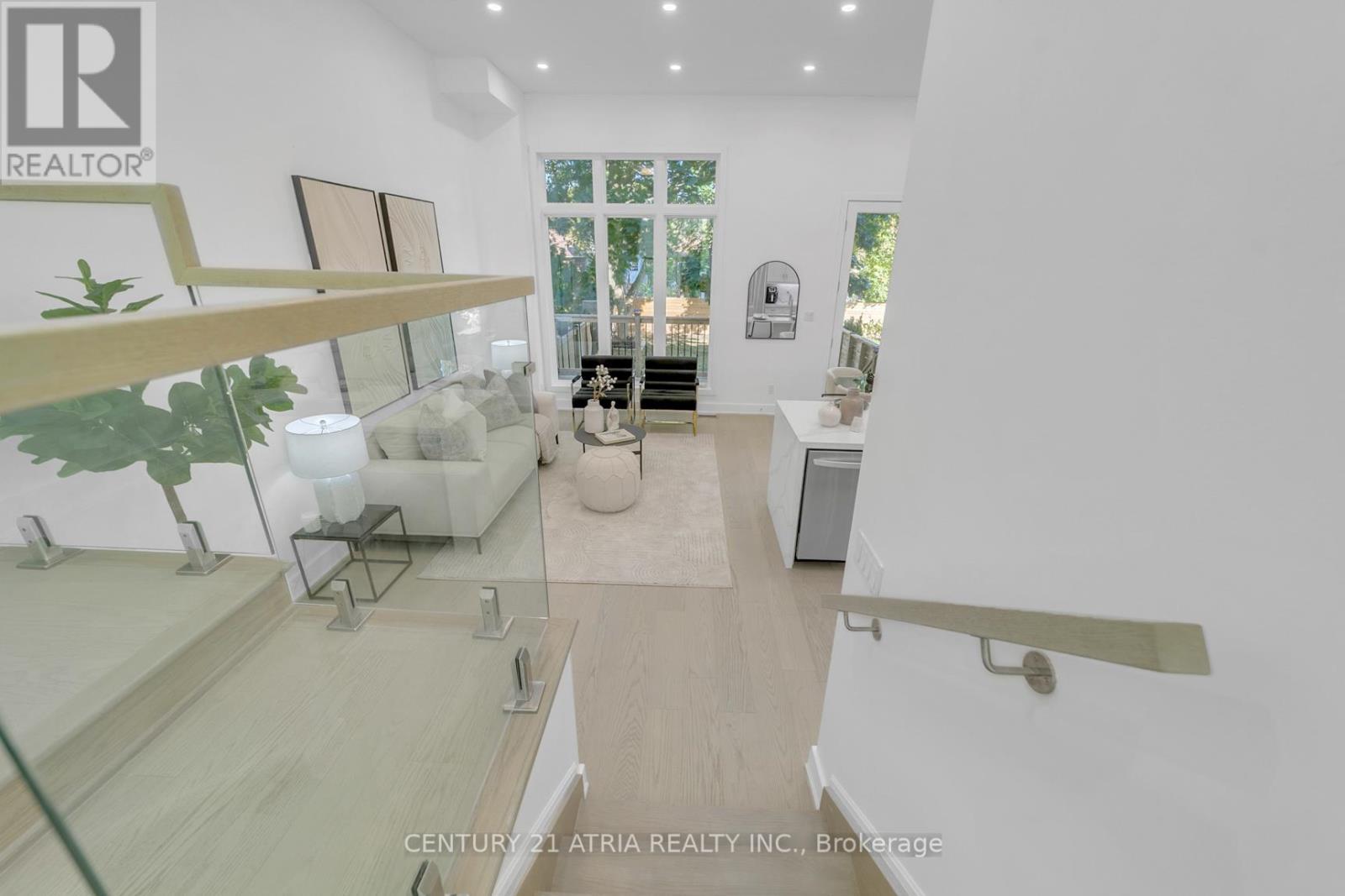 47 Eighth Street, Toronto, Ontario  M8V 3C2 - Photo 12 - W12653746