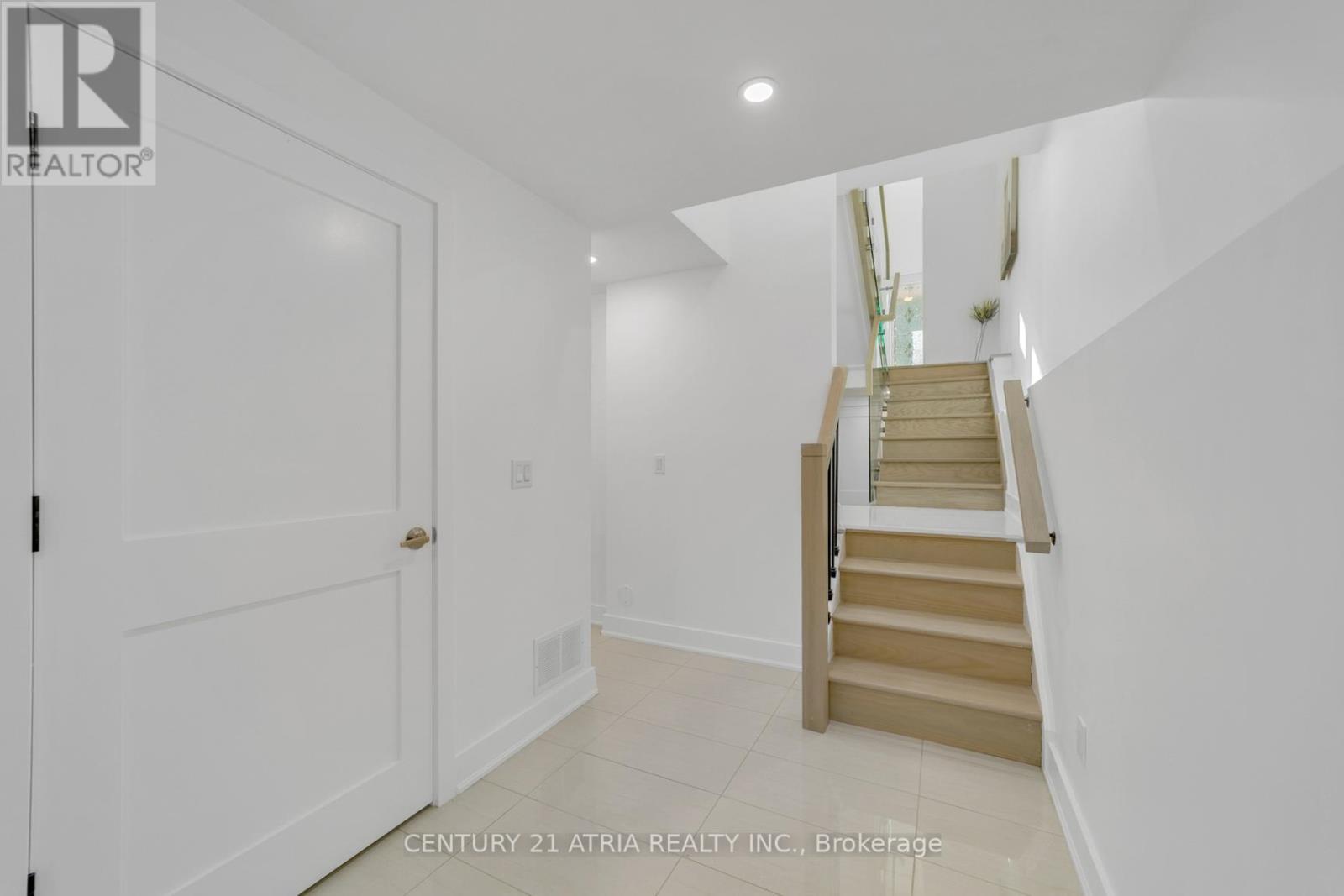 47 Eighth Street, Toronto, Ontario  M8V 3C2 - Photo 33 - W12653746