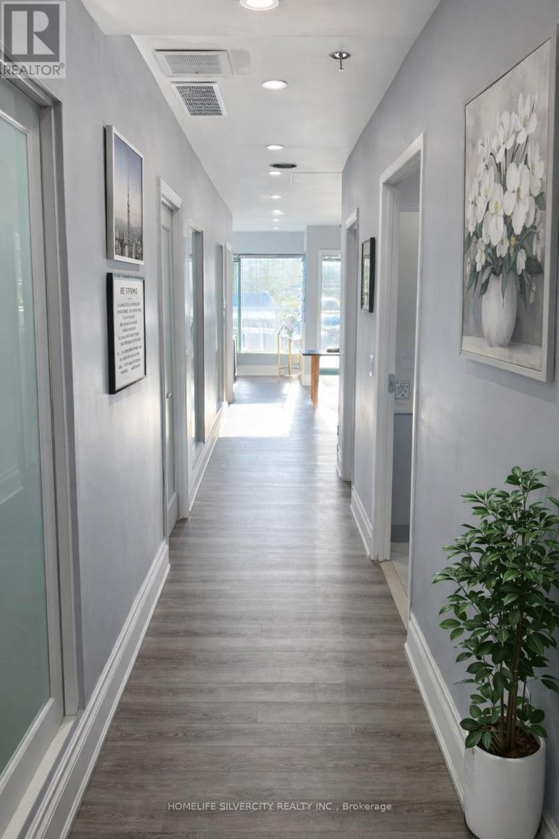 7 - 7895 Tranmere Drive, Mississauga, Ontario  L5S 1L9 - Photo 10 - W12653770