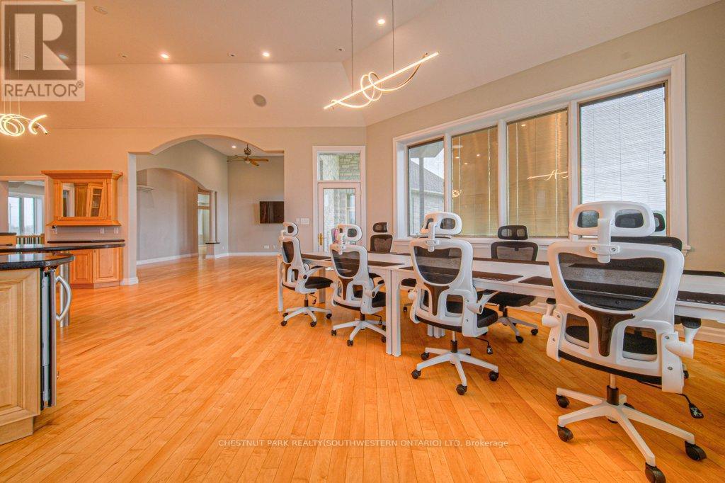 2930 Notre Dame Drive, Wilmot, Ontario  N0B 2L0 - Photo 25 - X12653748