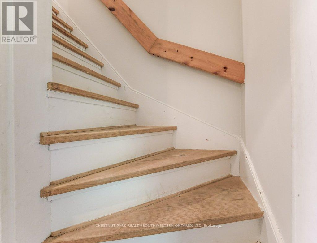 177 Piper Street, North Dumfries, Ontario  N0B 1E0 - Photo 30 - X12653776