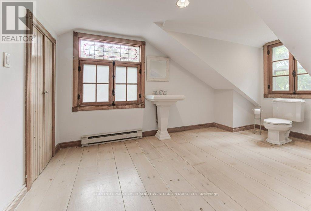 177 Piper Street, North Dumfries, Ontario  N0B 1E0 - Photo 35 - X12653776