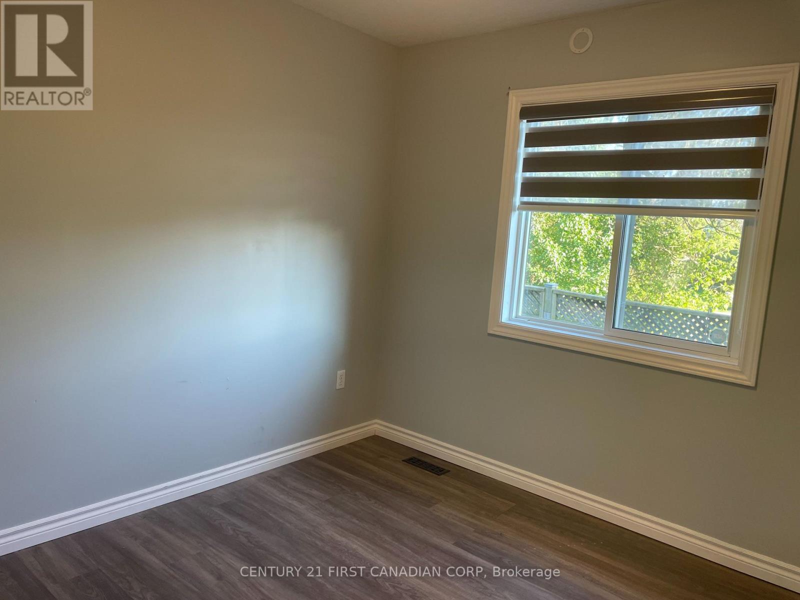 57 St Julien Street, London East, Ontario  N5Z 2M5 - Photo 10 - X12653792