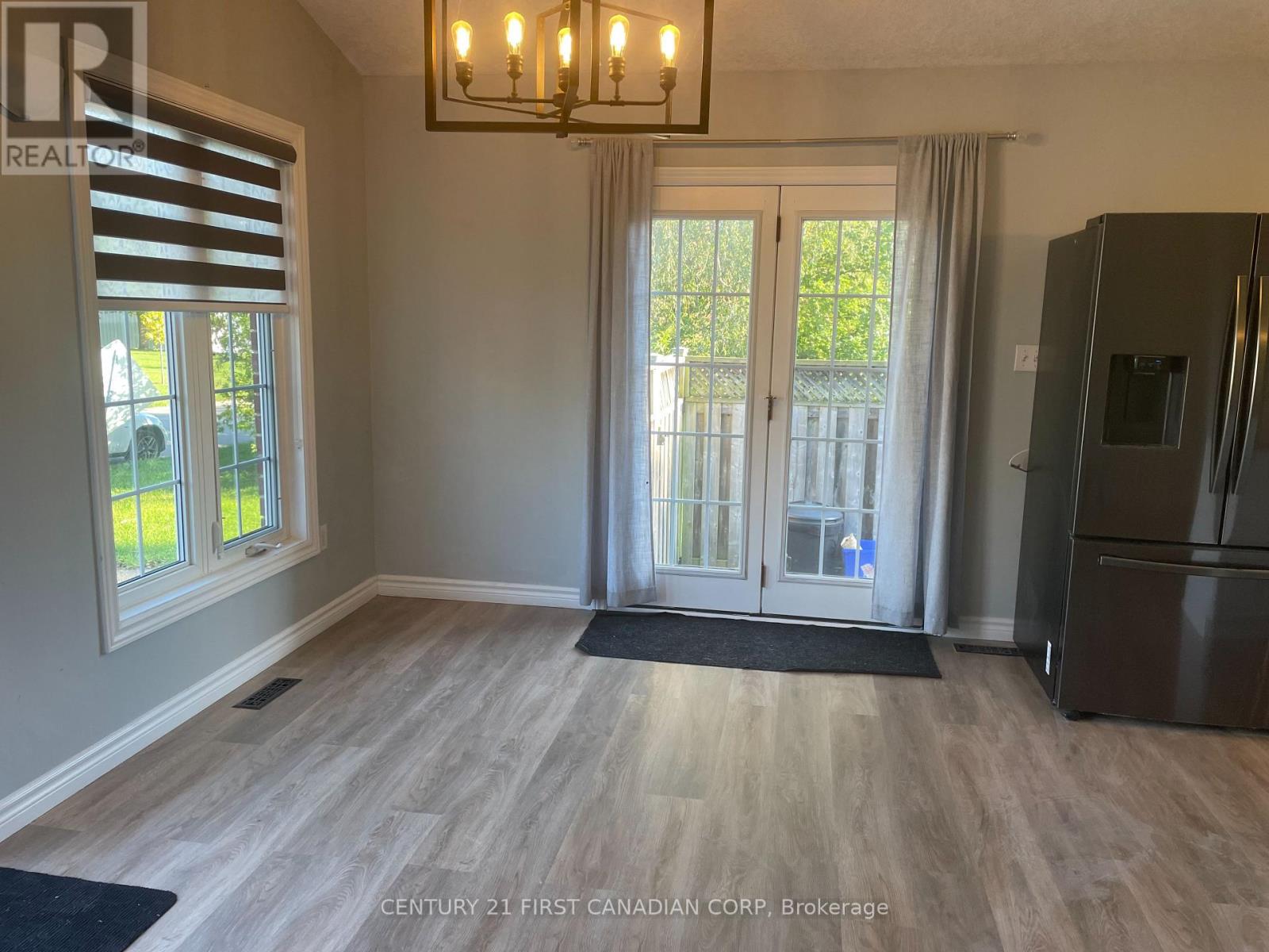 57 St Julien Street, London East, Ontario  N5Z 2M5 - Photo 8 - X12653792