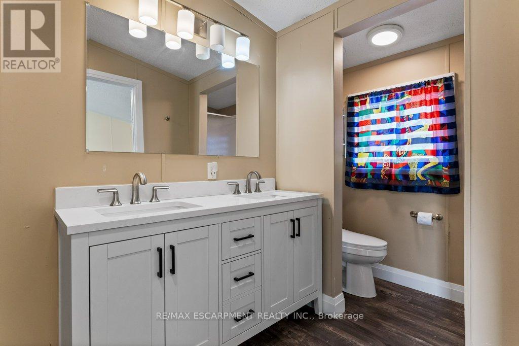 4587 Rebecca Lane, Lincoln, Ontario  L0R 1B1 - Photo 5 - X12404032