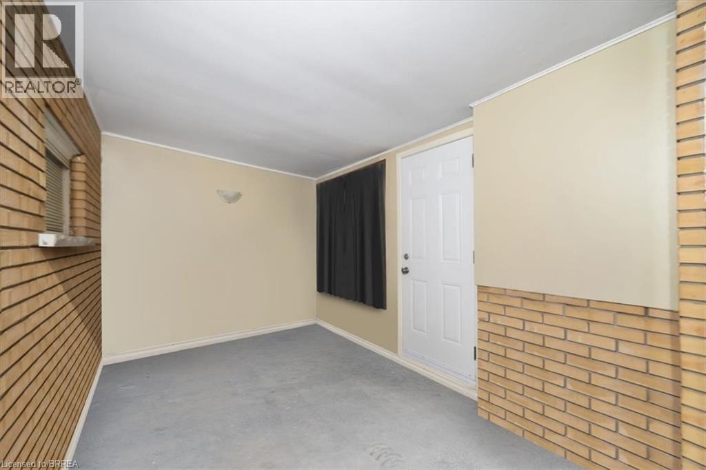 698 West 5th Street, Hamilton, Ontario  L9C 3R2 - Photo 7 - 40791321