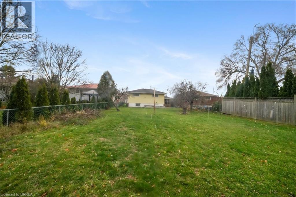 698 West 5th Street, Hamilton, Ontario  L9C 3R2 - Photo 2 - 40791321