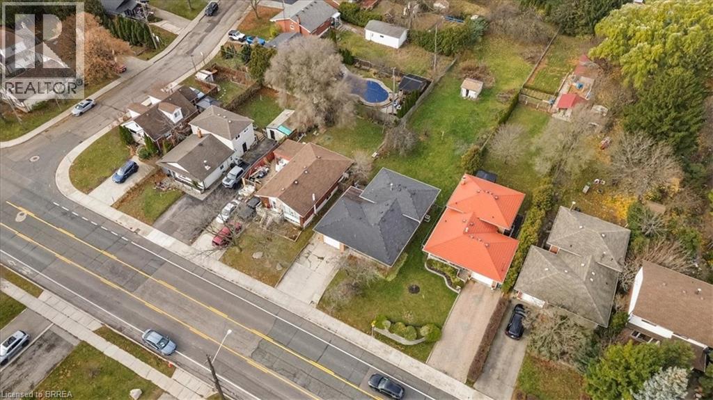 698 West 5th Street, Hamilton, Ontario  L9C 3R2 - Photo 4 - 40791321