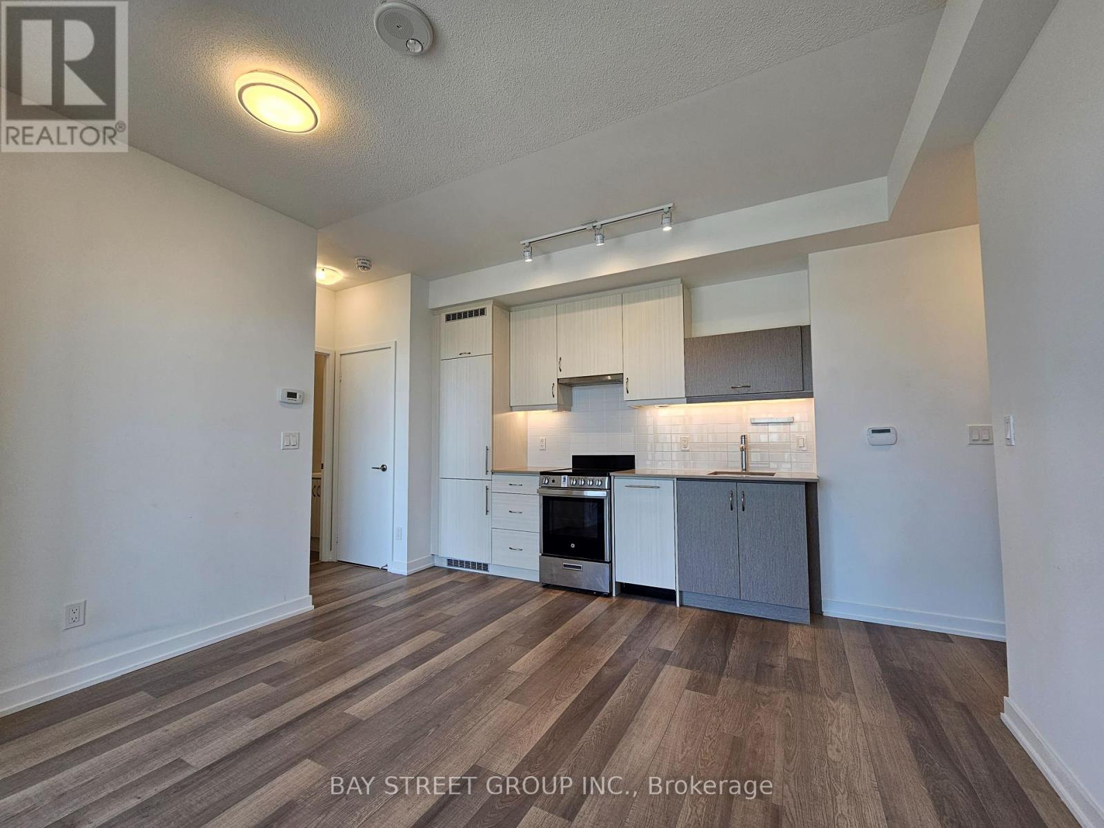 1508 - 181 Huron Street, Toronto, Ontario  M5T 0C1 - Photo 4 - C12653780