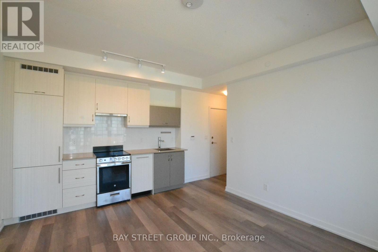 1508 - 181 Huron Street, Toronto, Ontario  M5T 0C1 - Photo 5 - C12653780