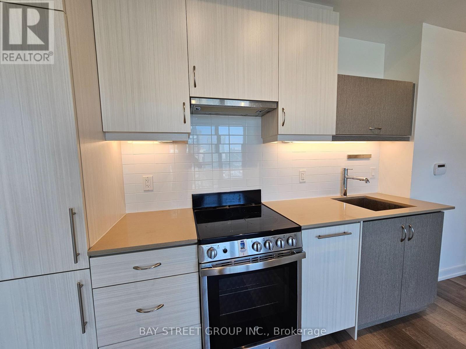 1508 - 181 Huron Street, Toronto, Ontario  M5T 0C1 - Photo 8 - C12653780