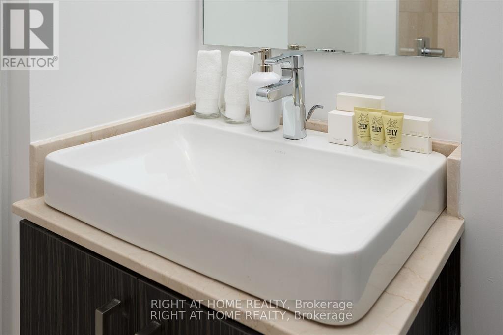 4906 - 12 York Street, Toronto, Ontario  M5J 2Z2 - Photo 8 - C12653794