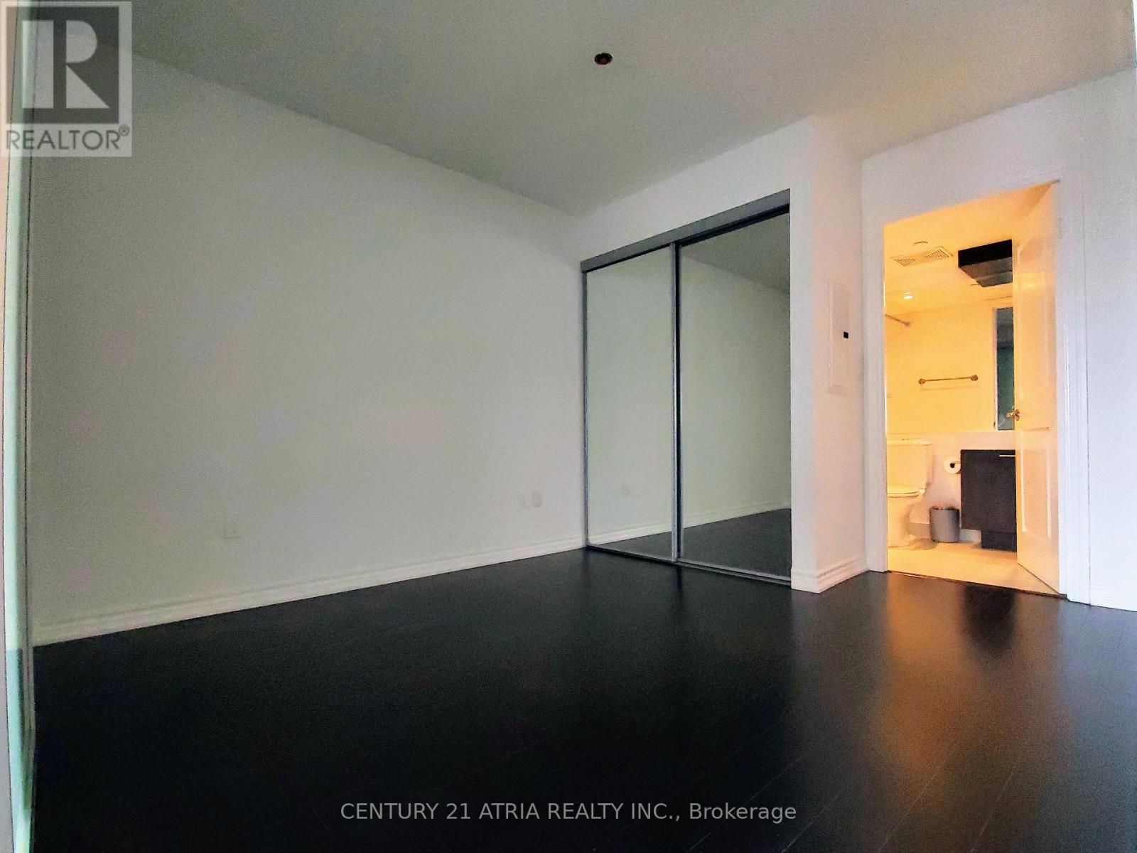 1207 - 386 Yonge Street, Toronto, Ontario  M5B 0A5 - Photo 15 - C12653820