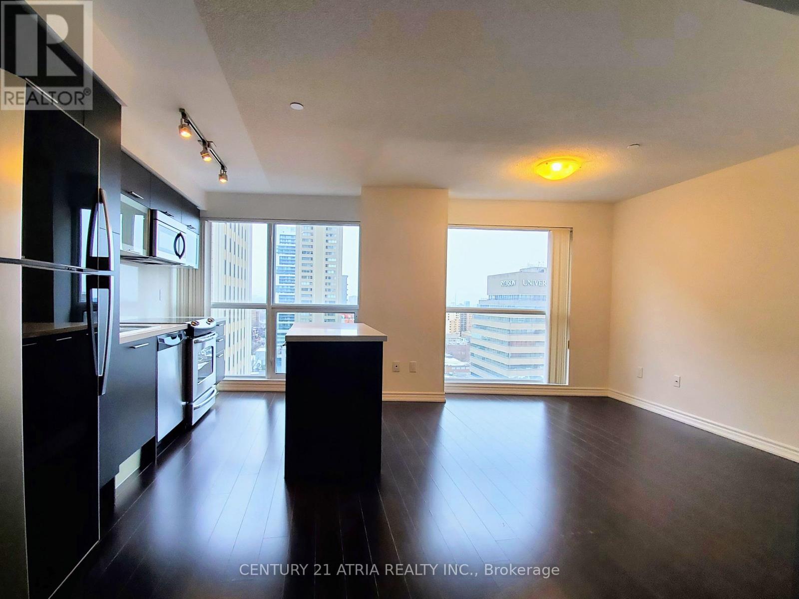 1207 - 386 Yonge Street, Toronto, Ontario  M5B 0A5 - Photo 8 - C12653820