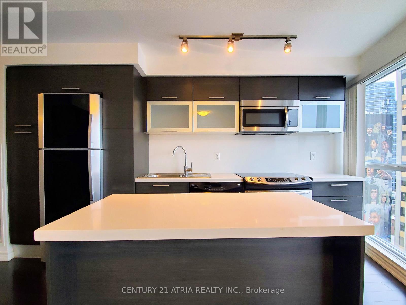 1207 - 386 Yonge Street, Toronto, Ontario  M5B 0A5 - Photo 9 - C12653820