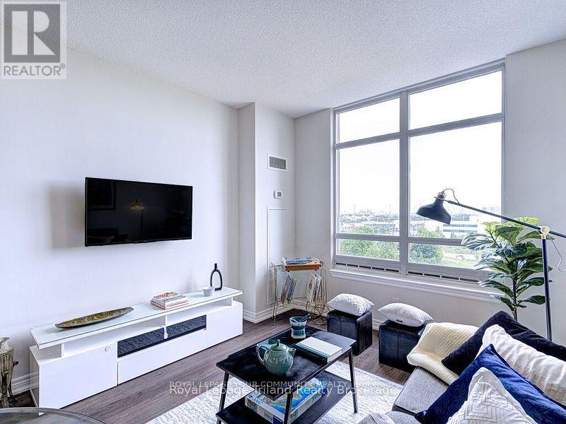 814 - 9245 Jane Street, Vaughan, Ontario  L6A 0J9 - Photo 12 - N12653804