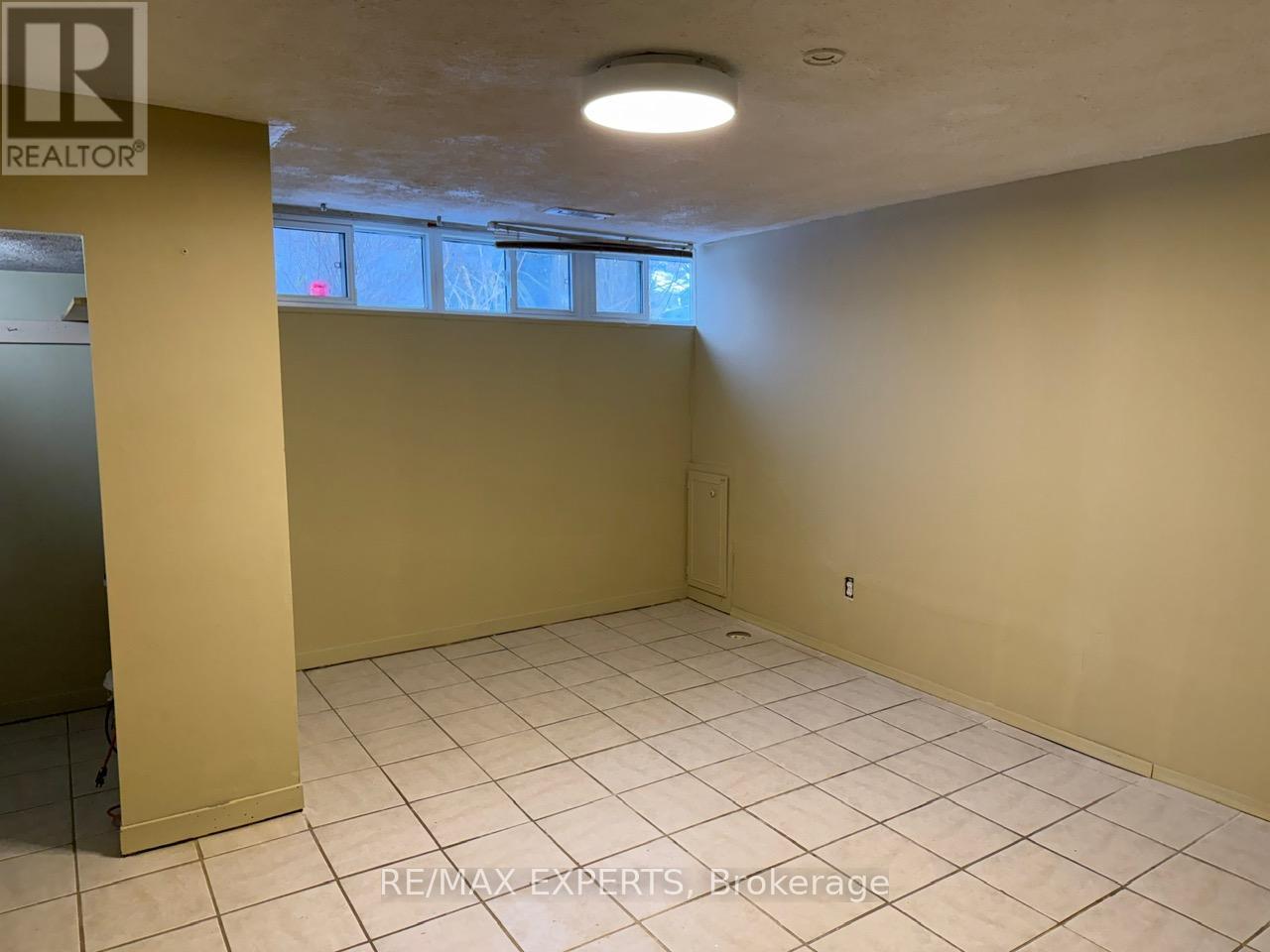 Bsmt - 14 Richardson Drive, Aurora, Ontario  L4G 1Z1 - Photo 12 - N12653822