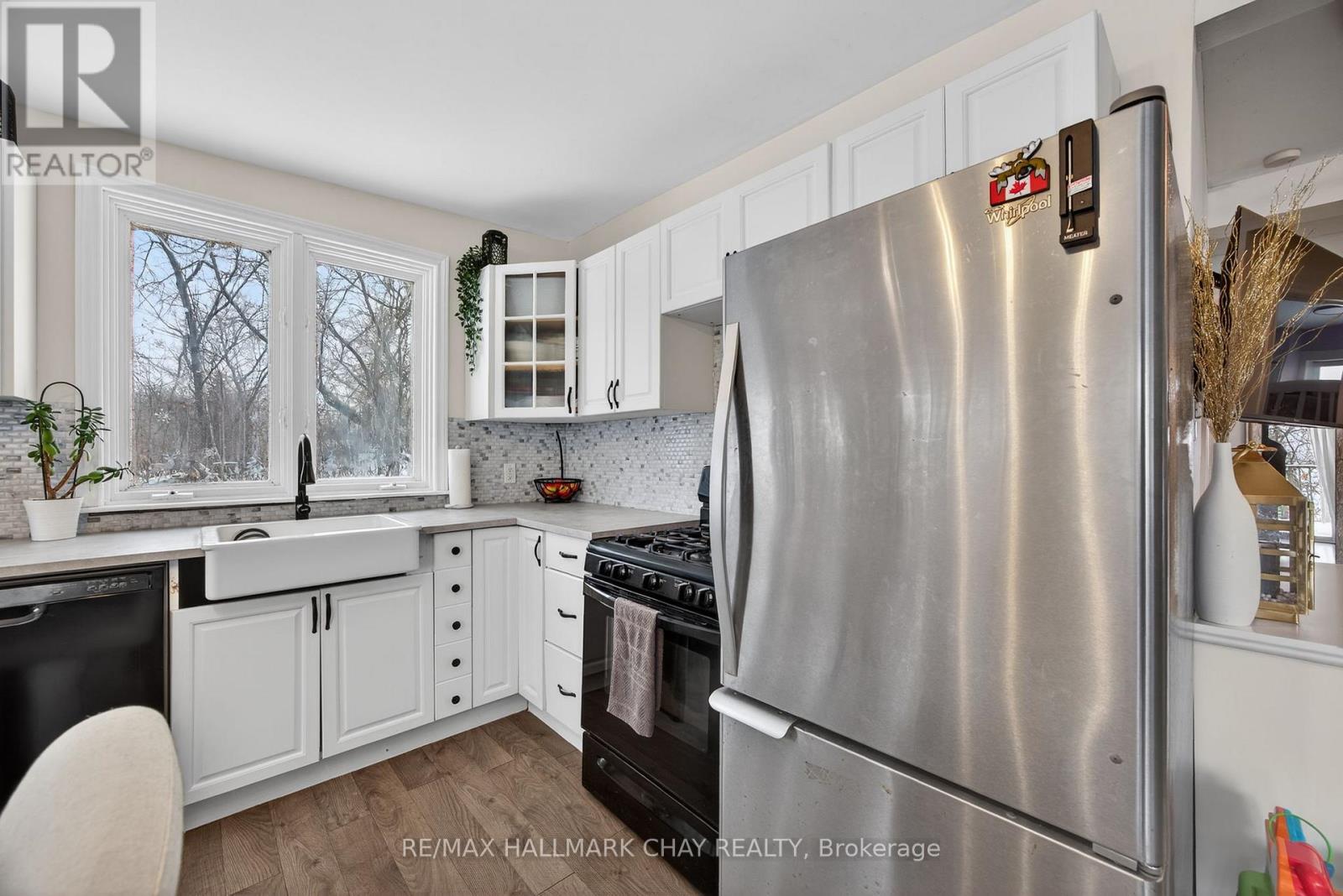 6 Balsam Street, Tay (Waubaushene), Ontario  L0K 2C0 - Photo 14 - S12653836