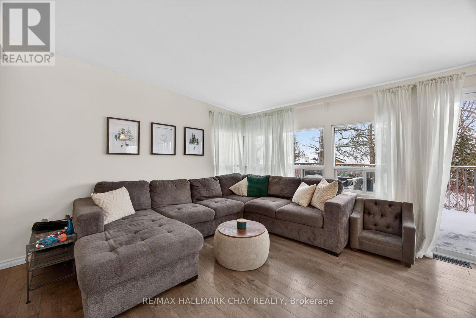 6 Balsam Street, Tay (Waubaushene), Ontario  L0K 2C0 - Photo 8 - S12653836