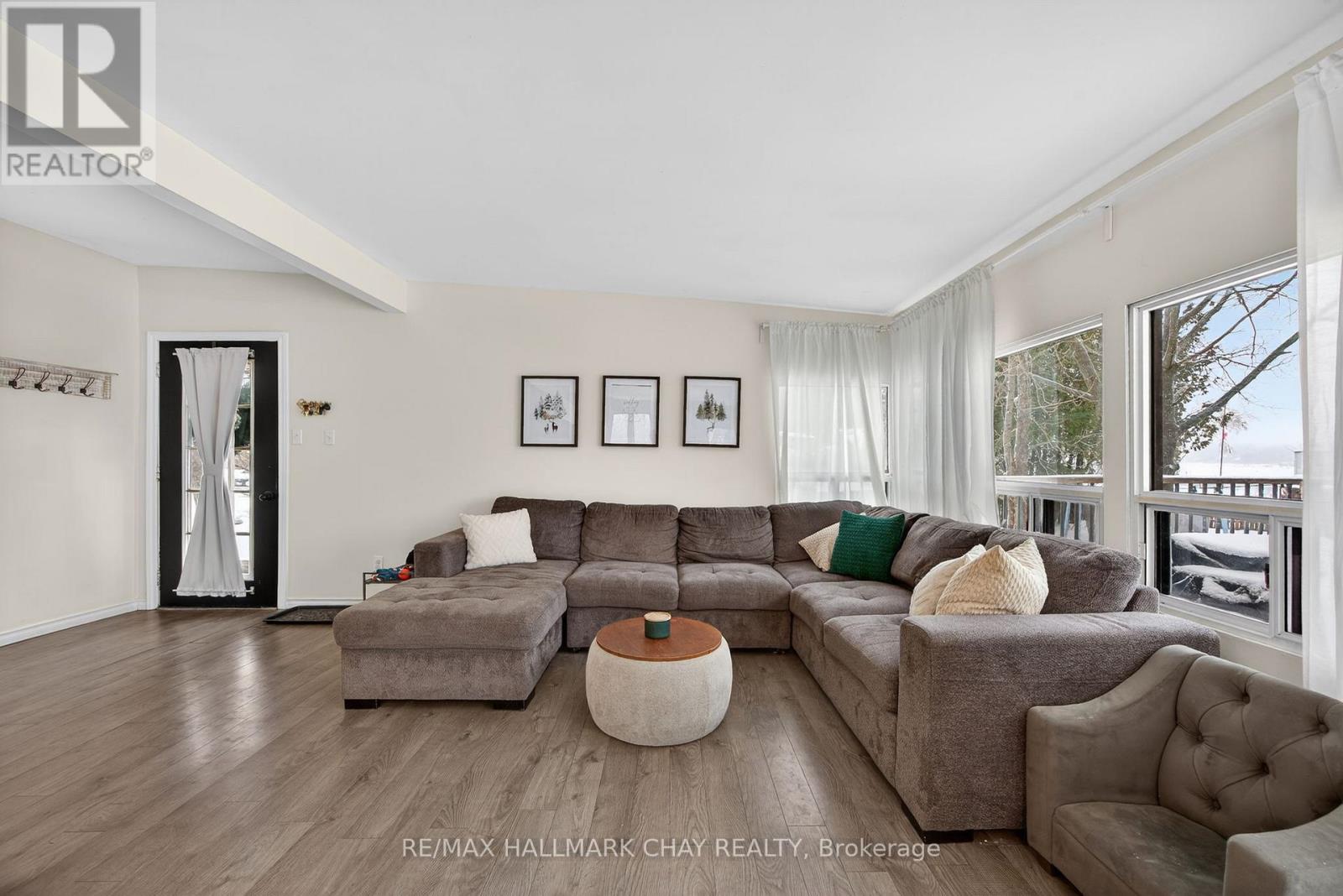 6 Balsam Street, Tay (Waubaushene), Ontario  L0K 2C0 - Photo 9 - S12653836