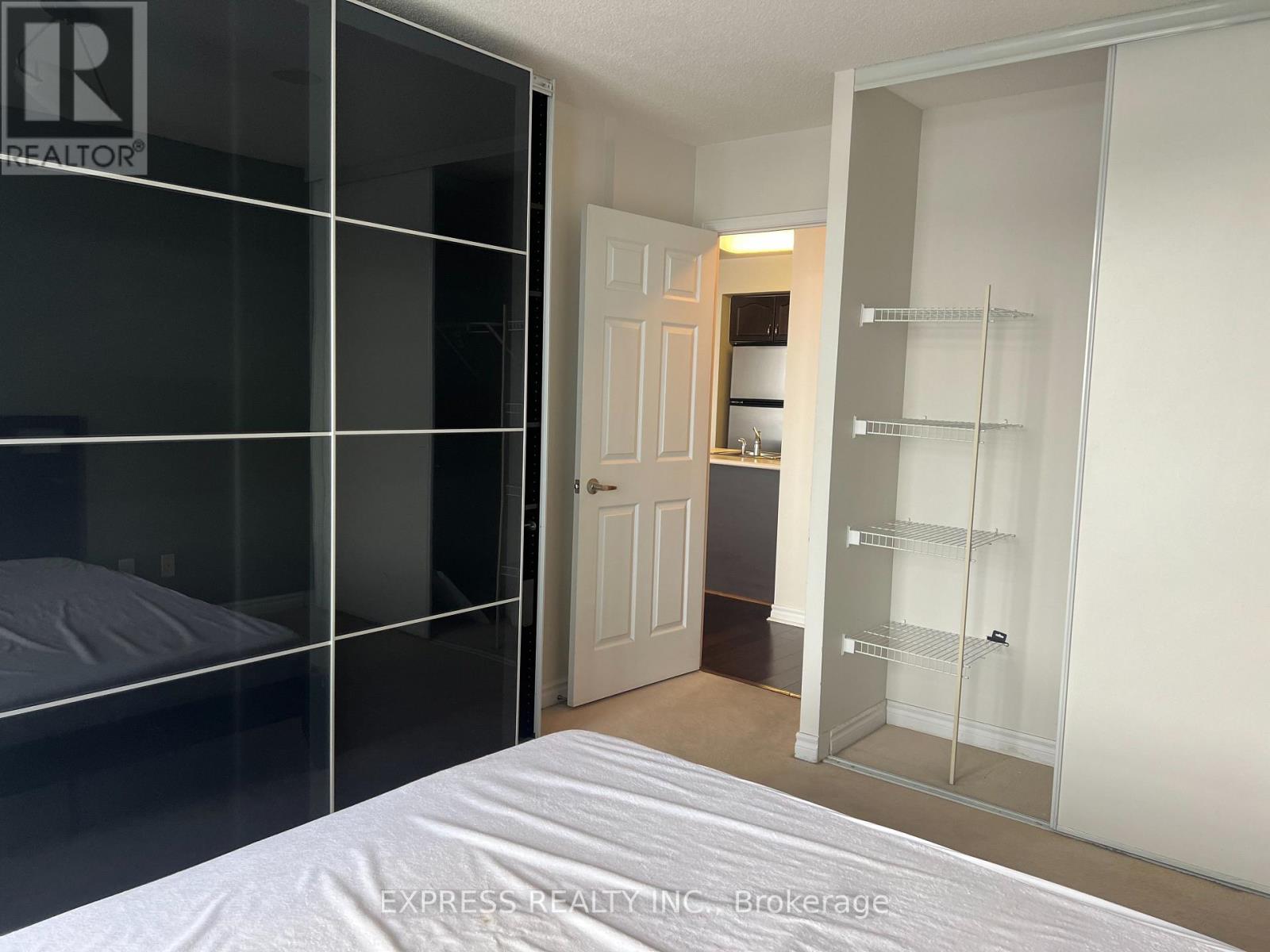 2301 - 35 Hollywood Avenue, Toronto, Ontario  M2N 0A9 - Photo 6 - C12653826