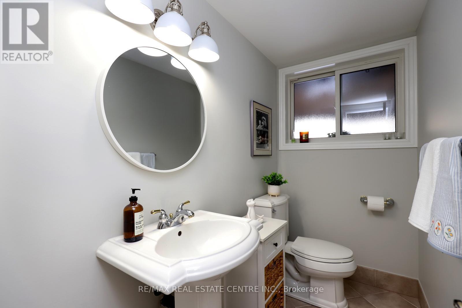 284 Ridge Drive, Milton, Ontario  L9T 1X3 - Photo 27 - W12653802