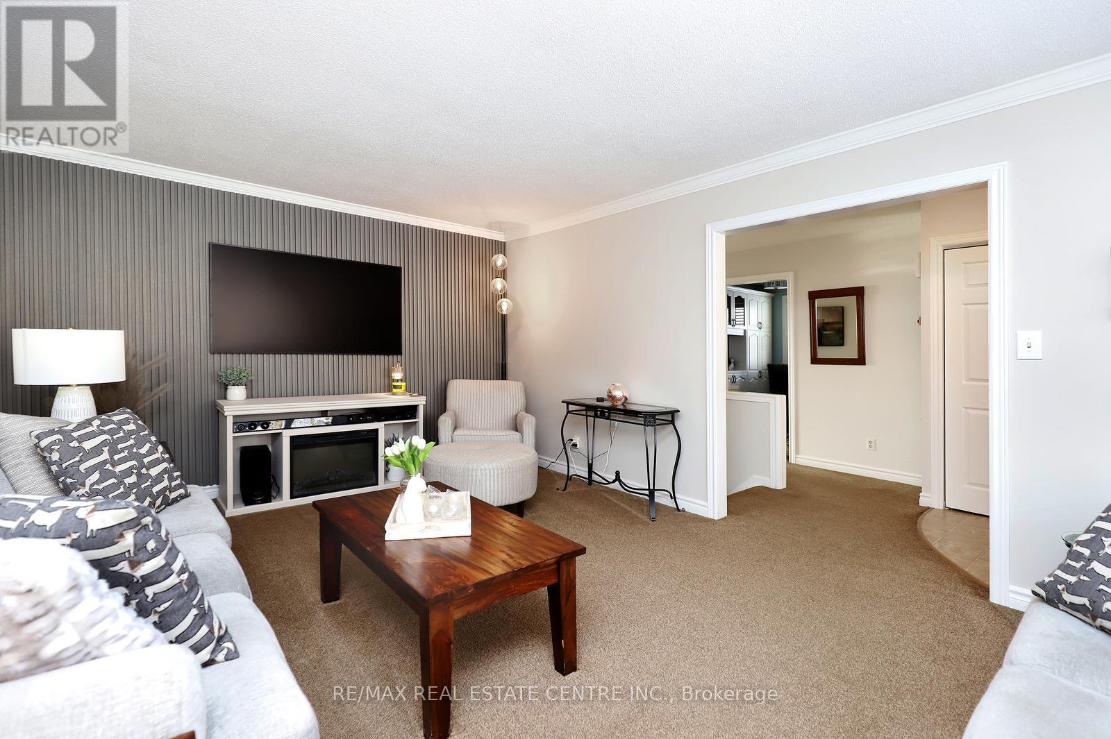 284 Ridge Drive, Milton, Ontario  L9T 1X3 - Photo 6 - W12653802