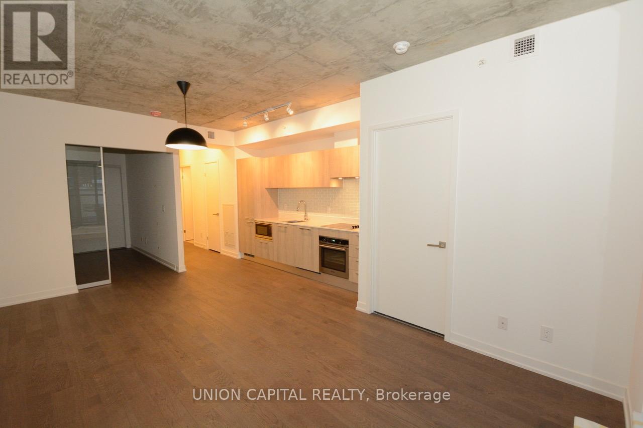 306 - 530 Indian Grove, Toronto, Ontario  M6P 2J2 - Photo 5 - W12653824