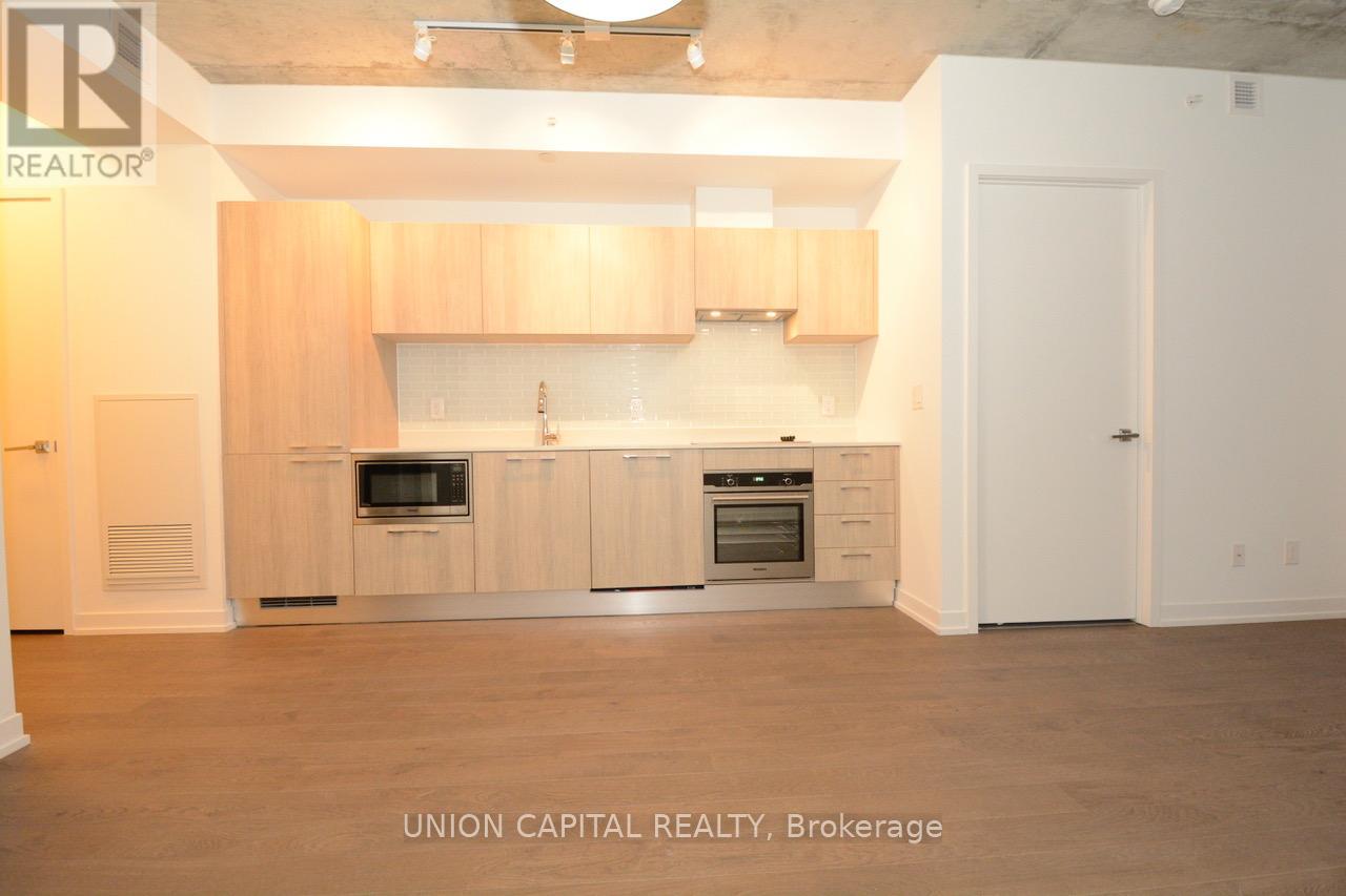 306 - 530 Indian Grove, Toronto, Ontario  M6P 2J2 - Photo 6 - W12653824