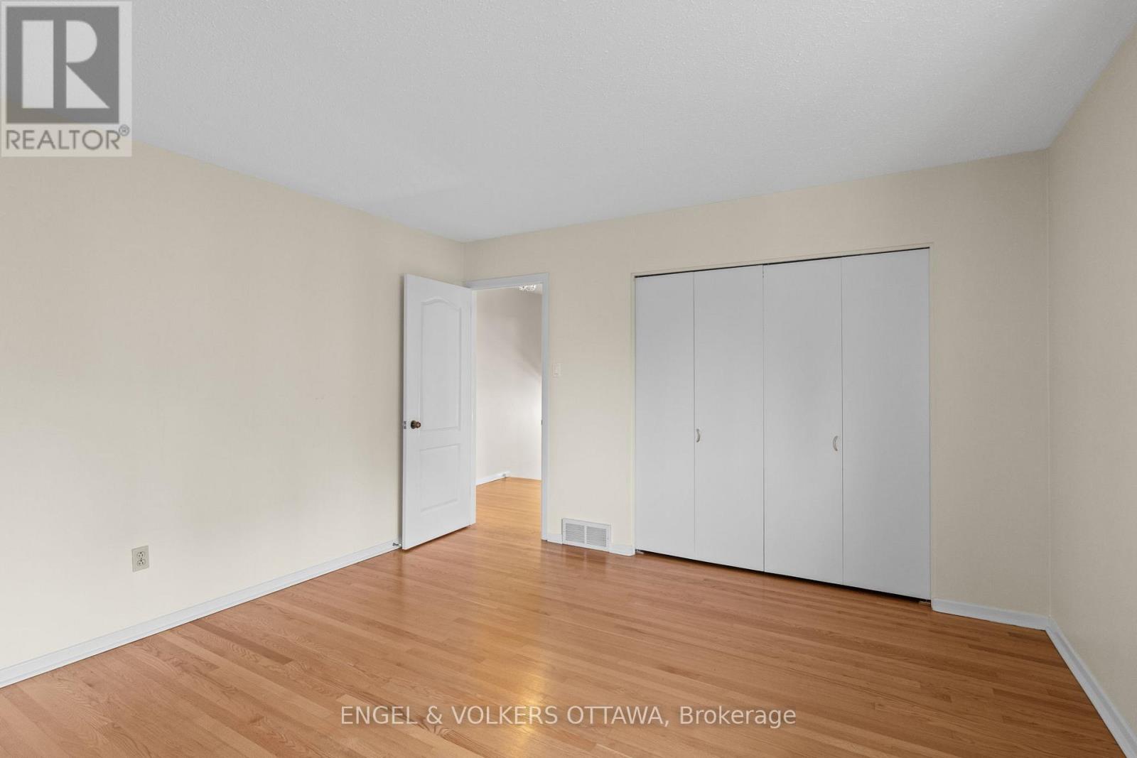 3348 Kodiak Street, Ottawa, Ontario  K1V 7S8 - Photo 25 - X12631662