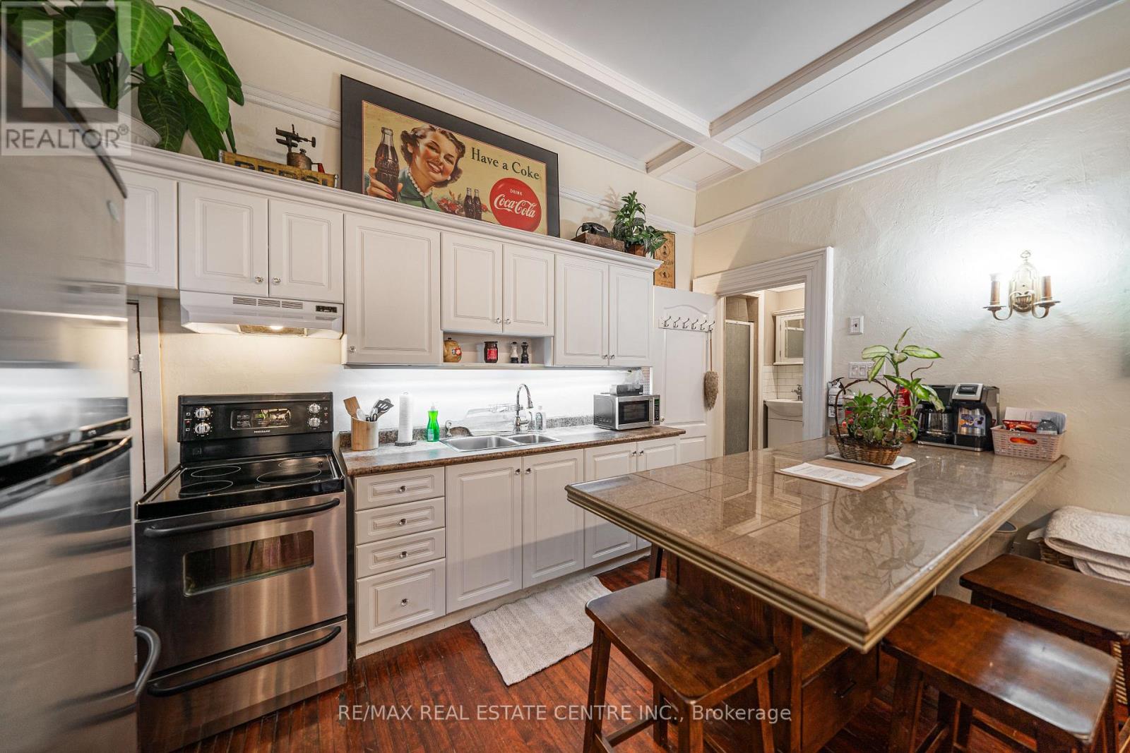 A - 68 Scott Street, Brampton, Ontario  L6V 1S3 - Photo 6 - W12653316