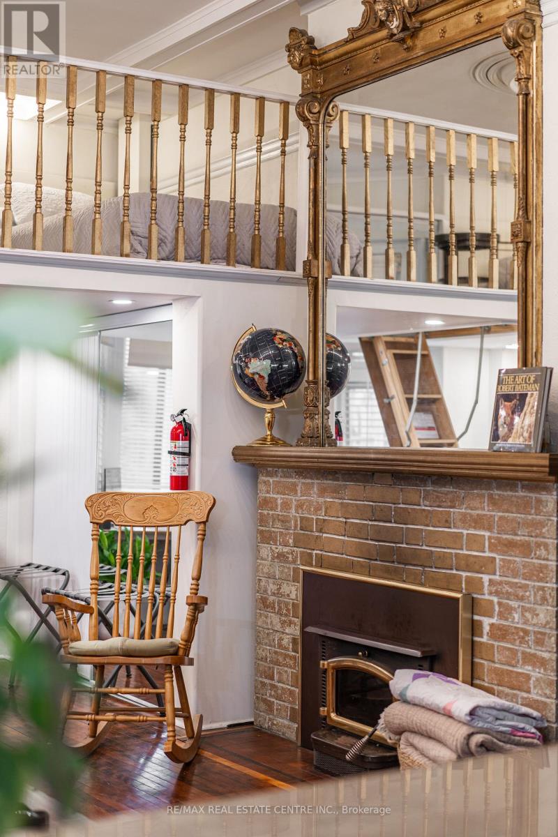 A - 68 Scott Street, Brampton, Ontario  L6V 1S3 - Photo 2 - W12653316