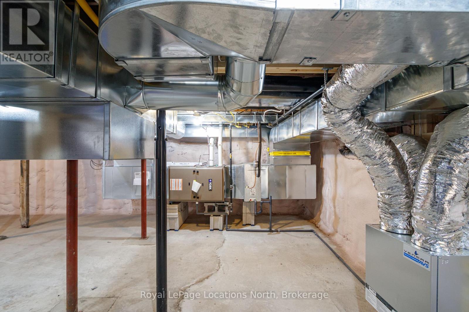 635019 Pretty River Road, Blue Mountains, Ontario  L0M 1P0 - Photo 40 - X12653856