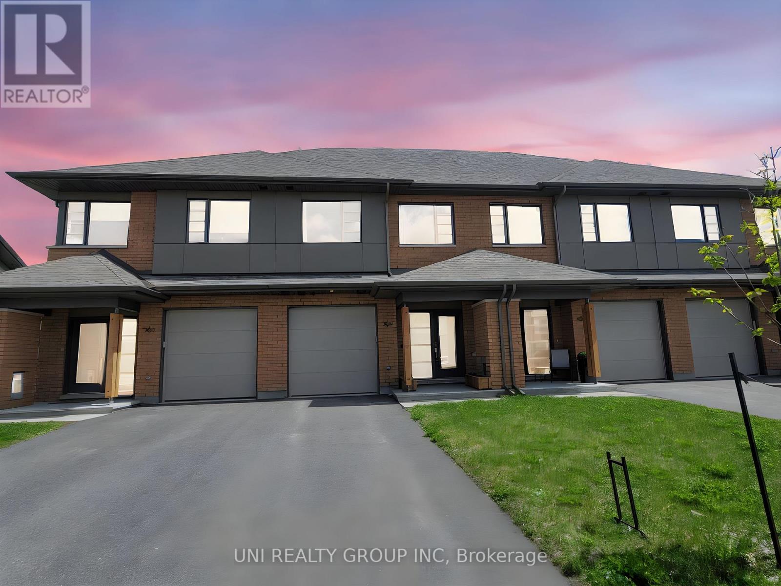 365 Big Dipper Street, Ottawa, Ontario  K4M 0J3 - Photo 2 - X12653850