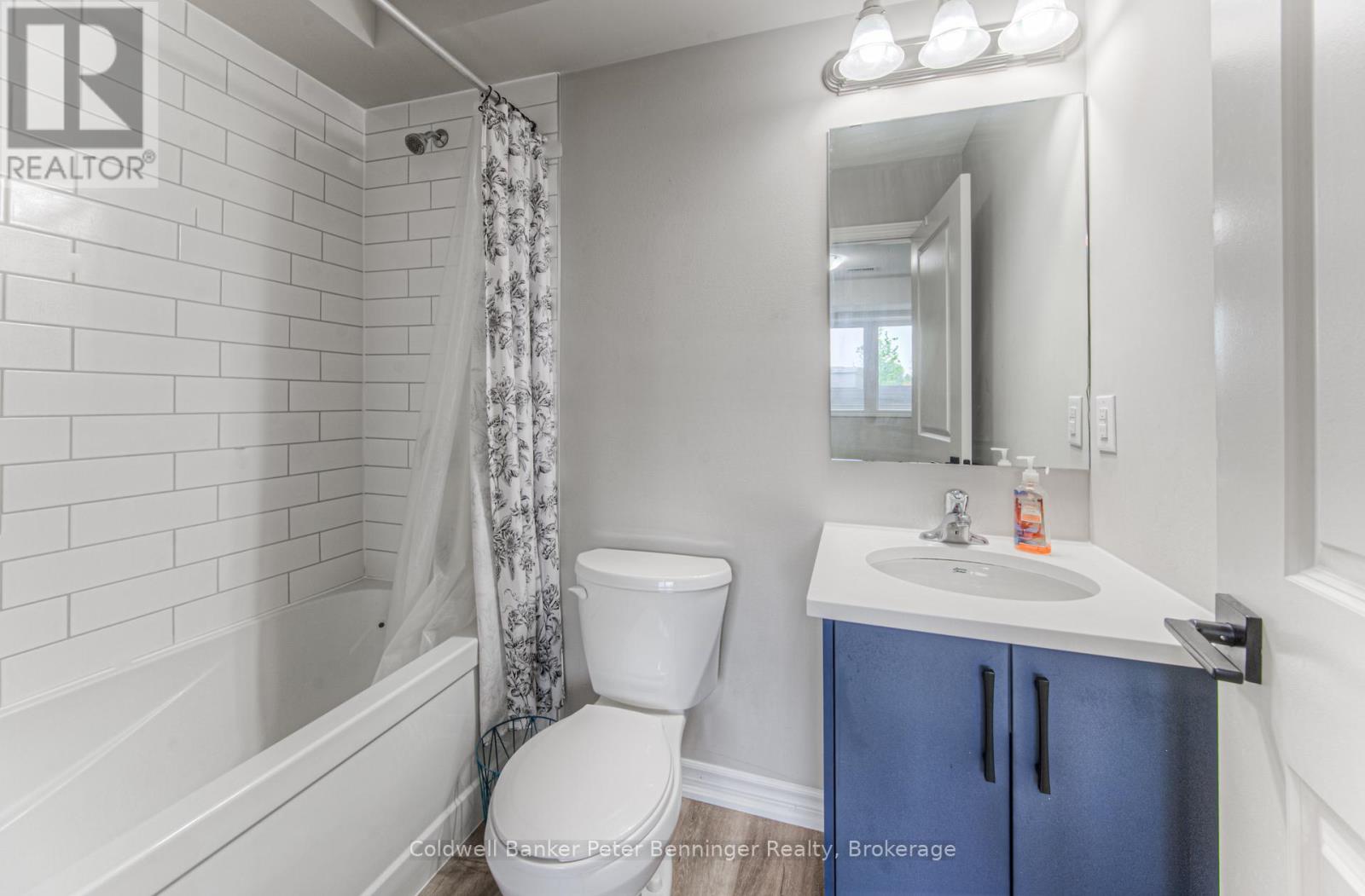 253 Chapel Hill Drive, Kitchener, Ontario  N2R 0S4 - Photo 34 - X12550058