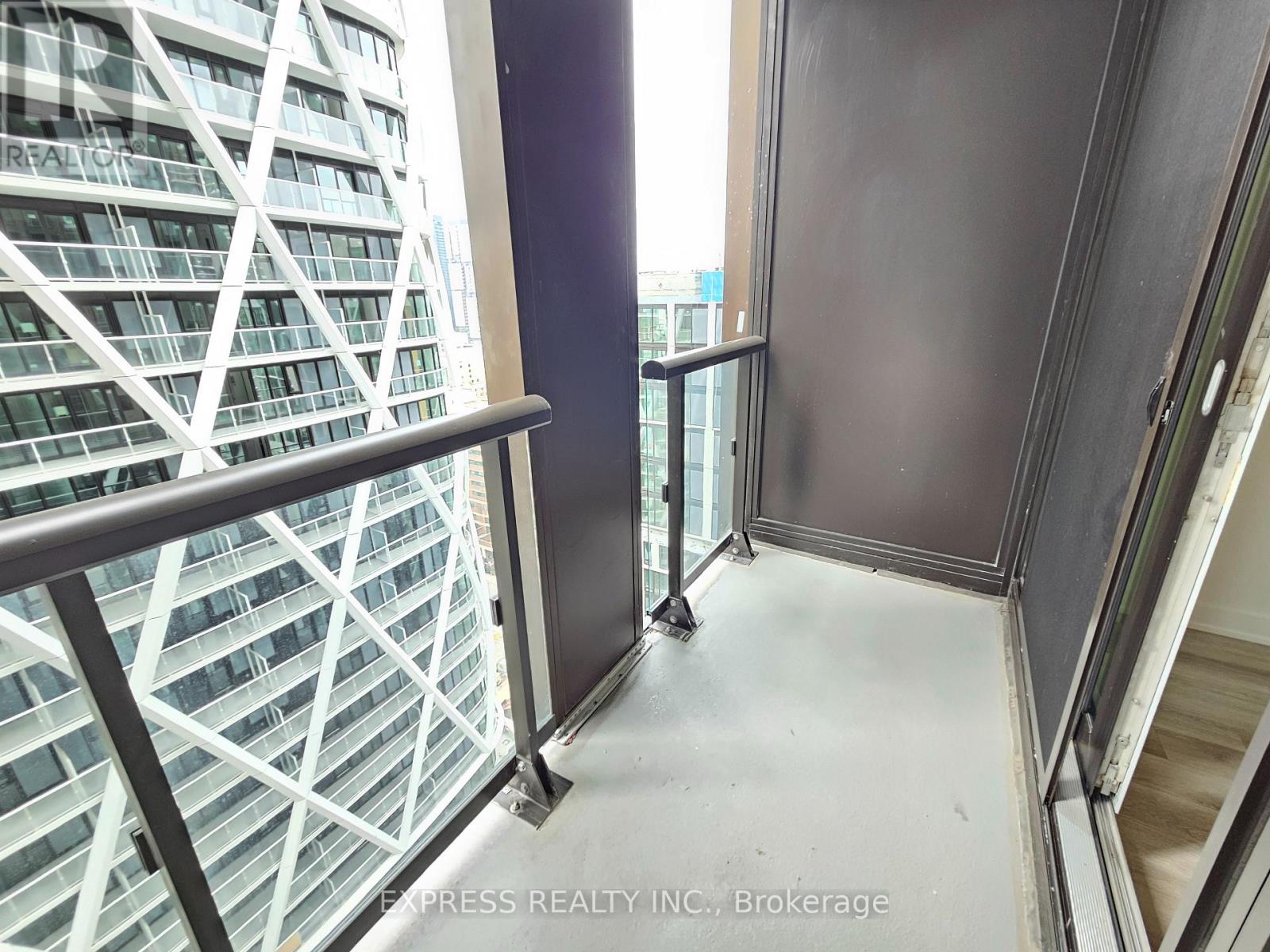 1806 - 238 Simcoe Street, Toronto, Ontario  M5T 0E2 - Photo 10 - C12653862