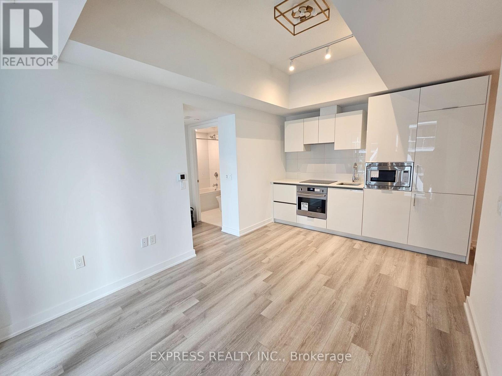 1806 - 238 Simcoe Street, Toronto, Ontario  M5T 0E2 - Photo 5 - C12653862