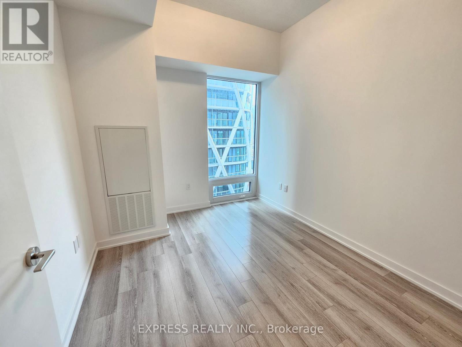 1806 - 238 Simcoe Street, Toronto, Ontario  M5T 0E2 - Photo 7 - C12653862