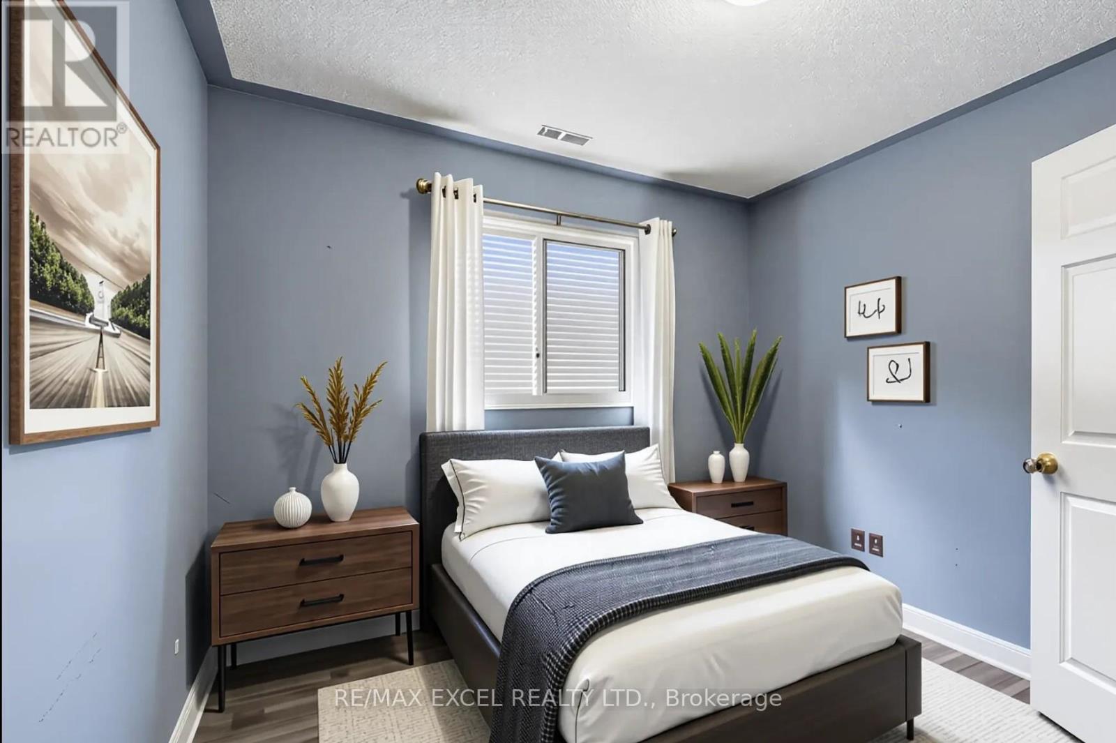 Main Level - 425 Elmwood Court, Oshawa, Ontario  L1G 7X8 - Photo 6 - E12653854