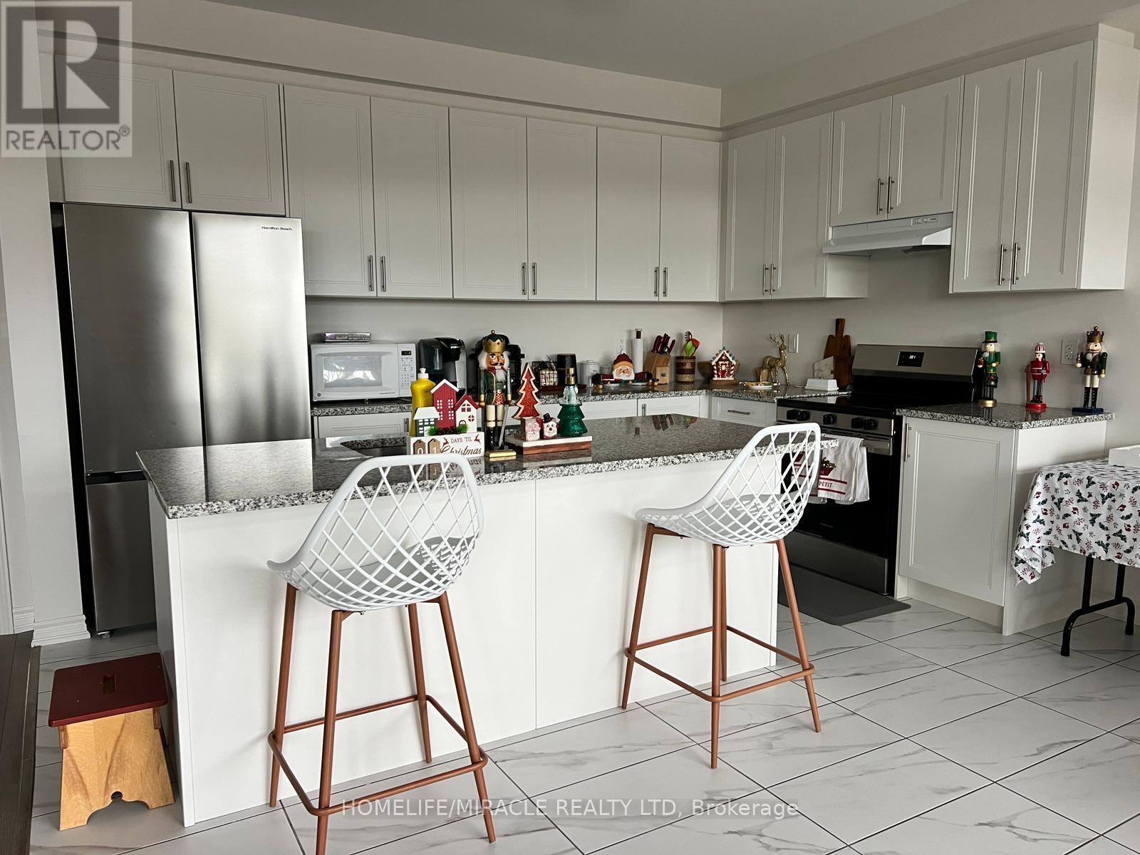 1004 Trailsview Avenue, Cobourg, Ontario  K9A 4K3 - Photo 9 - X12567034