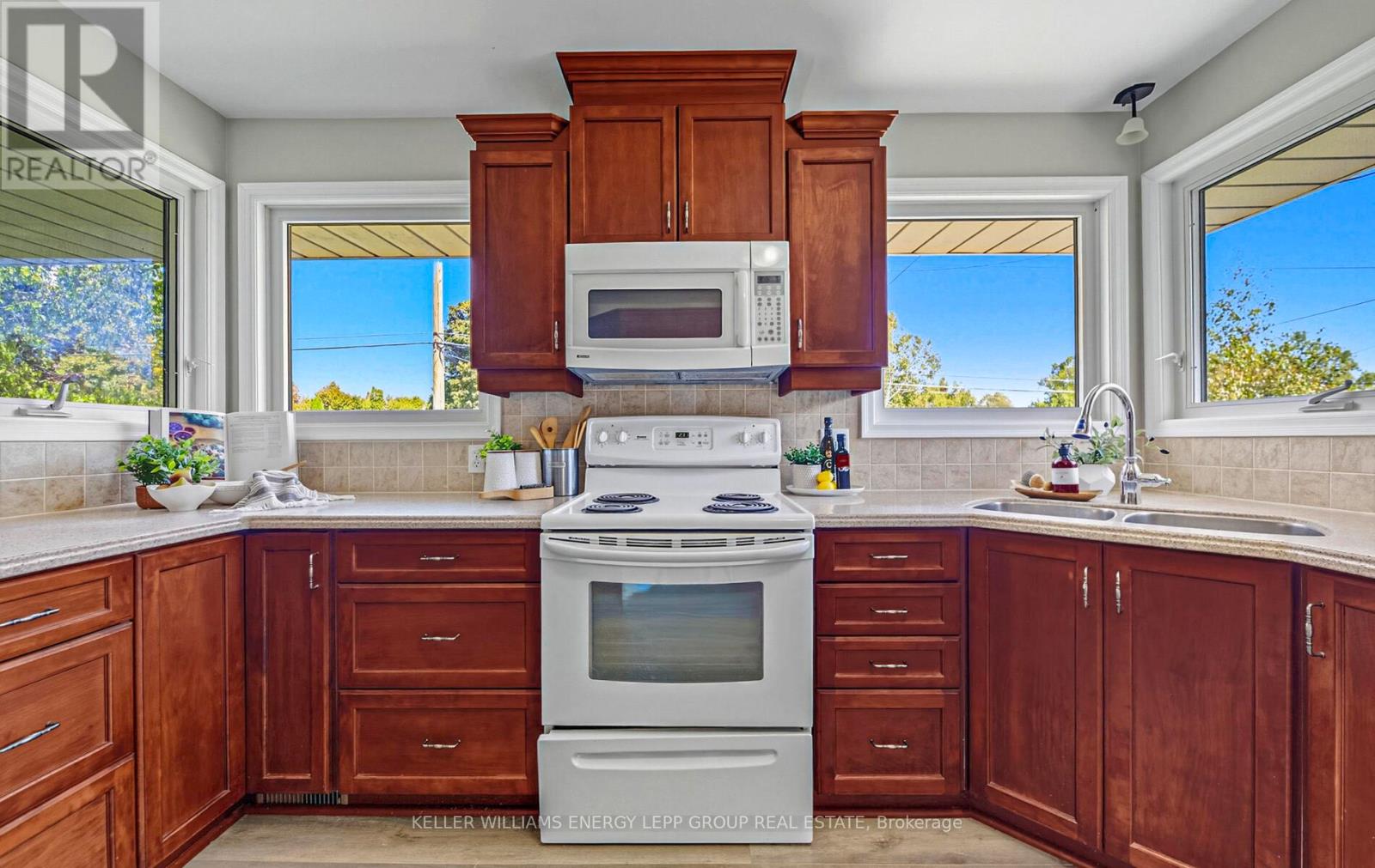 564 Central Park Boulevard N, Oshawa, Ontario  L1G 6A4 - Photo 17 - E12640208