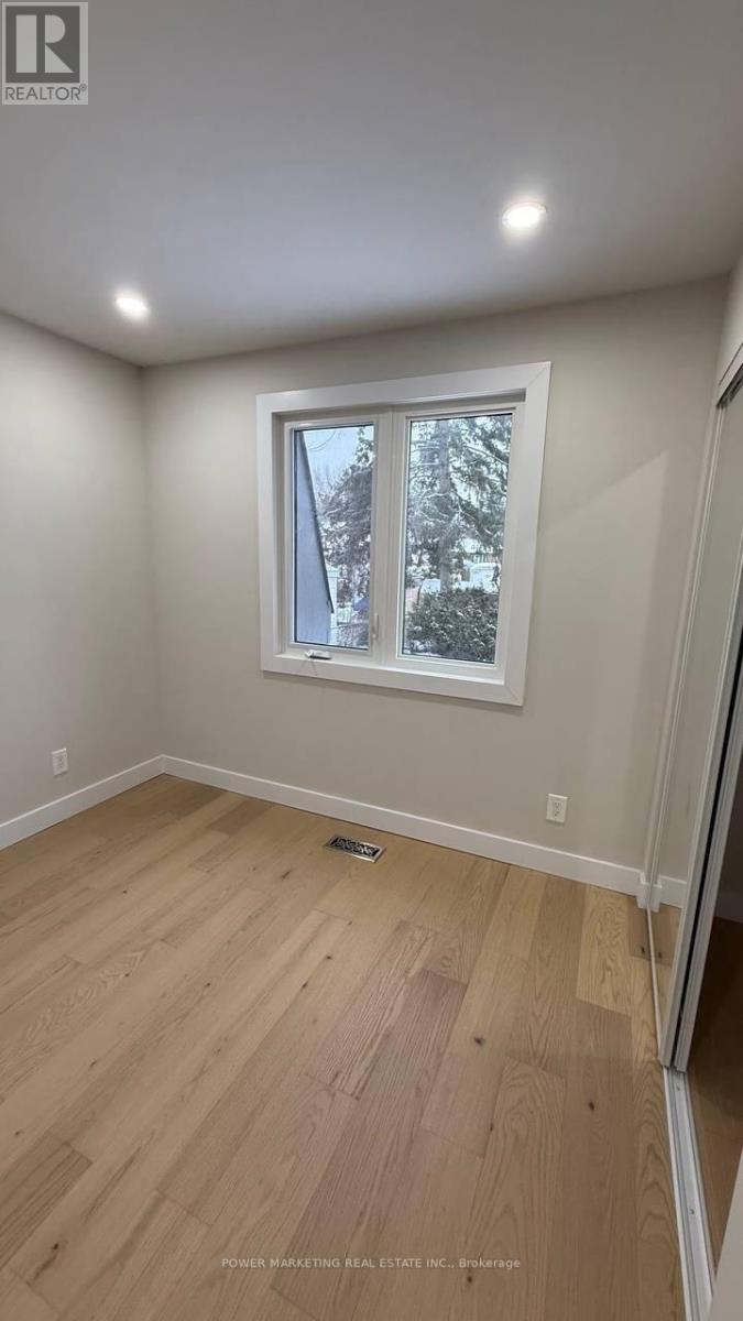 A - 1052 Cadboro Road, Ottawa, Ontario  K1J 8E1 - Photo 7 - X12647086