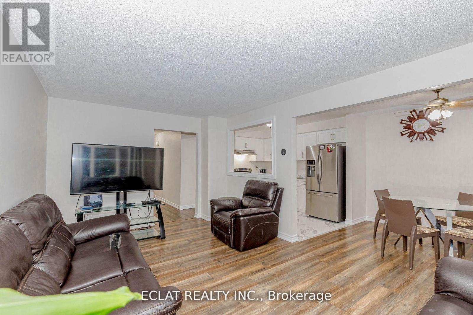 91 - 91 Baronwood Court, Brampton, Ontario L6V 3H7 - Photo 10 - W12653848